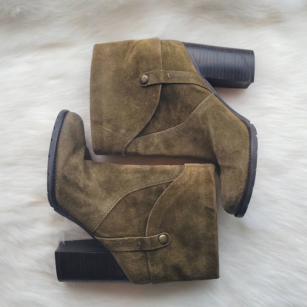 Franco Sarto A-occela Olive Green Suede Booties 7 Medium